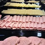 يوغندهيربرغيه * دوسلدورف