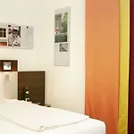 אכסניה Jugendherberge Duesseldorf *