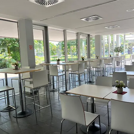 Hostel Jugendherberge Duesseldorf *